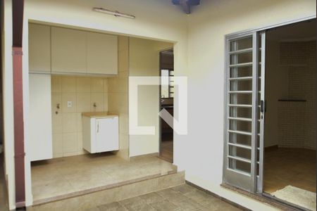 Casa à venda com 200m², 3 quartos e 3 vagasÁrea Externa