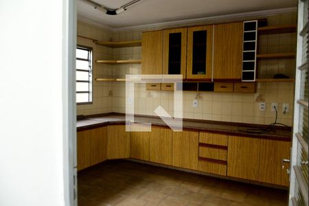 Casa à venda com 200m², 3 quartos e 3 vagasCozinha