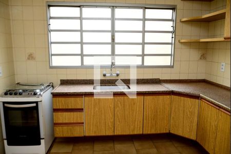Casa à venda com 200m², 3 quartos e 3 vagasCozinha