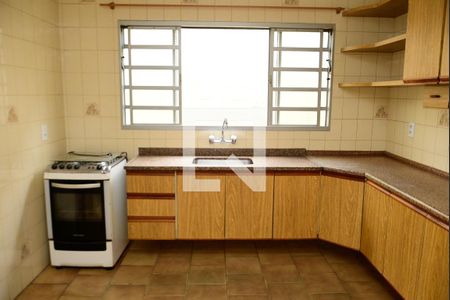 Casa à venda com 200m², 3 quartos e 3 vagasCozinha
