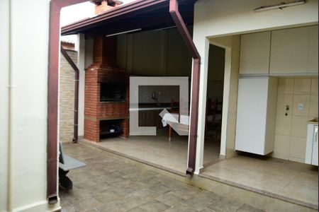 Casa à venda com 200m², 3 quartos e 3 vagasÁrea Externa