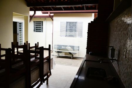 Casa à venda com 200m², 3 quartos e 3 vagasÁrea Externa