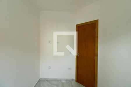 Quarto 1 de apartamento para alugar com 2 quartos, 45m² em Jardim Progresso, Santo André