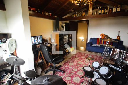 Casa à venda com 193m², 3 quartos e 2 vagasSótão