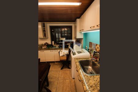 Casa à venda com 193m², 3 quartos e 2 vagasÁrea de Serviço