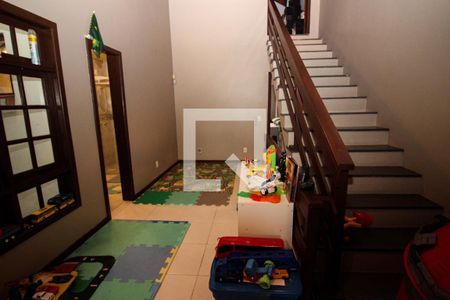 Casa à venda com 193m², 3 quartos e 2 vagasHall