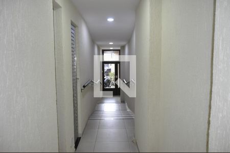 Apartamento à venda com 55m², 2 quartos e sem vagaCorredor