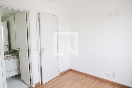 Apartamento à venda com 75m², 3 quartos e 2 vagas Apartamento à venda com 75m², 3 quartos e 2 vagasSuite