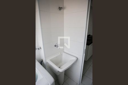 Apartamento à venda com 75m², 3 quartos e 2 vagas Apartamento à venda com 75m², 3 quartos e 2 vagasÁrea de Serviço