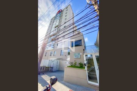 Apartamento à venda com 75m², 3 quartos e 2 vagasFachada