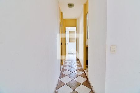 Corredor de apartamento para alugar com 3 quartos, 75m² em Vila Morumbi, São Paulo