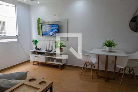 Sala de apartamento à venda com 2 quartos, 45m² em Recreio dos Bandeirantes, Rio de Janeiro