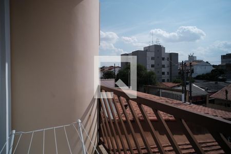 Casa à venda com 100m², 3 quartos e 2 vagas Casa à venda com 100m², 3 quartos e 2 vagasVista