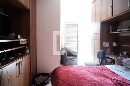 Casa à venda com 100m², 3 quartos e 2 vagas Casa à venda com 100m², 3 quartos e 2 vagasQuarto