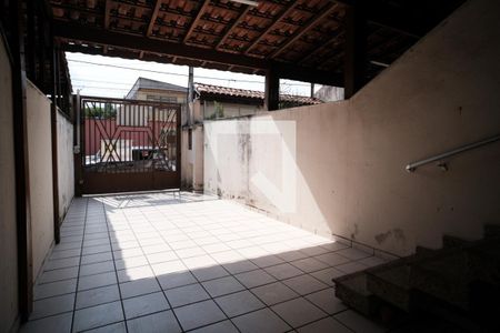 Casa à venda com 100m², 3 quartos e 2 vagas Casa à venda com 100m², 3 quartos e 2 vagasGaragem