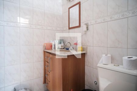 Casa à venda com 100m², 3 quartos e 2 vagas Casa à venda com 100m², 3 quartos e 2 vagasBanheiro