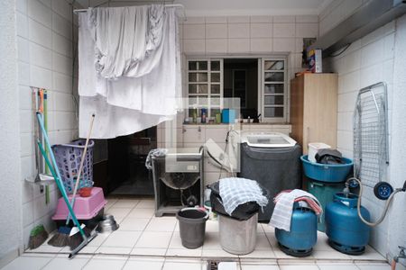 Casa à venda com 100m², 3 quartos e 2 vagas Casa à venda com 100m², 3 quartos e 2 vagasÁrea de Serviço