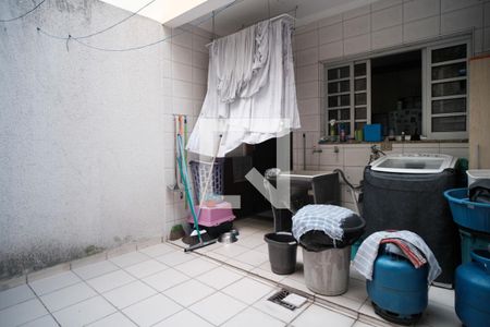 Casa à venda com 100m², 3 quartos e 2 vagas Casa à venda com 100m², 3 quartos e 2 vagasÁrea de Serviço