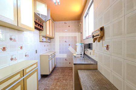 Casa à venda com 770m², 8 quartos e 6 vagasCozinha