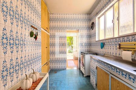 Casa à venda com 770m², 8 quartos e 6 vagasCozinha