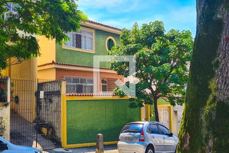 Casa à venda com 770m², 8 quartos e 6 vagasFachada
