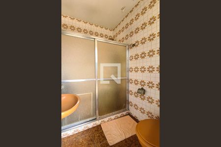 Casa à venda com 770m², 8 quartos e 6 vagasBanheiro de Serviço