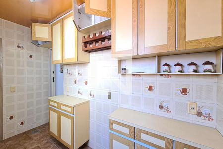 Casa à venda com 770m², 8 quartos e 6 vagasCozinha