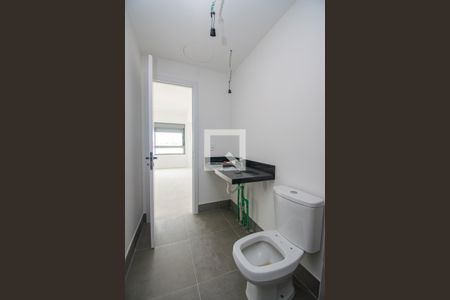 Banheiro de kitnet/studio à venda com 1 quarto, 36m² em Teresópolis, Porto Alegre