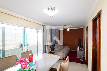 Sala de casa para alugar com 2 quartos, 136m² em Campo Grande, Rio de Janeiro