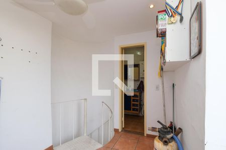 Apartamento à venda com 125m², 2 quartos e 1 vaga Apartamento à venda com 125m², 2 quartos e 1 vagahall