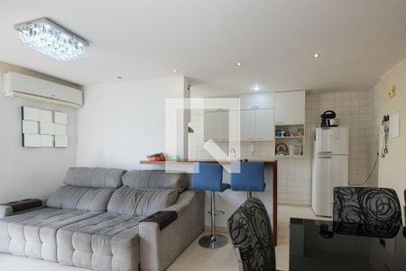 Apartamento à venda com 125m², 2 quartos e 1 vaga Apartamento à venda com 125m², 2 quartos e 1 vagaSala