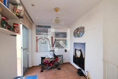 Apartamento à venda com 125m², 2 quartos e 1 vaga Apartamento à venda com 125m², 2 quartos e 1 vagahall