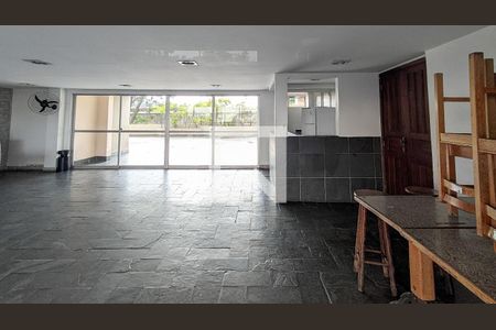 Apartamento à venda com 125m², 2 quartos e 1 vaga Apartamento à venda com 125m², 2 quartos e 1 vagaÁrea comum - Salão de festas