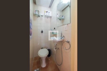 Apartamento à venda com 125m², 2 quartos e 1 vaga Apartamento à venda com 125m², 2 quartos e 1 vagaBanheiro