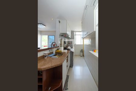 Apartamento à venda com 125m², 2 quartos e 1 vaga Apartamento à venda com 125m², 2 quartos e 1 vagaCozinha