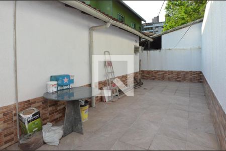 Casa de condomínio para alugar com 140m², 3 quartos e 2 vagas Casa de condomínio para alugar com 140m², 3 quartos e 2 vagasÁrea externa