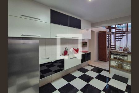 Casa de condomínio para alugar com 140m², 3 quartos e 2 vagas Casa de condomínio para alugar com 140m², 3 quartos e 2 vagasCozinha