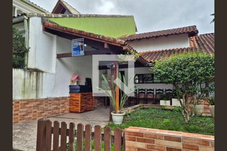 Casa de condomínio para alugar com 140m², 3 quartos e 2 vagas Casa de condomínio para alugar com 140m², 3 quartos e 2 vagasPlaca