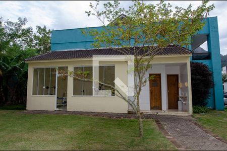 Casa de condomínio para alugar com 140m², 3 quartos e 2 vagas Casa de condomínio para alugar com 140m², 3 quartos e 2 vagasÁrea comum