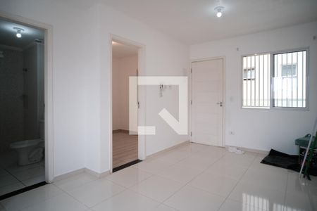 Sala/Cozinha de apartamento para alugar com 2 quartos, 40m² em Vila Guilhermina, São Paulo