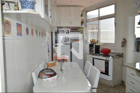 Apartamento à venda com 72m², 3 quartos e 1 vagaCozinha