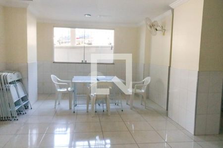Apartamento para alugar com 54m², 2 quartos e 1 vaga Apartamento para alugar com 54m², 2 quartos e 1 vagaÁrea comum - Salão de festas