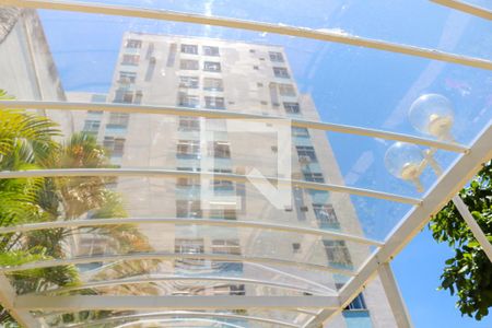 Apartamento para alugar com 54m², 2 quartos e 1 vaga Apartamento para alugar com 54m², 2 quartos e 1 vagaFachada