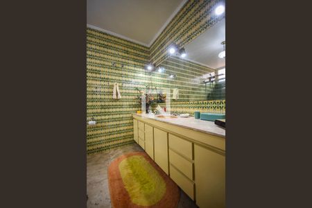 Casa à venda com 519m², 4 quartos e 4 vagasBanheiro da Suíte 1