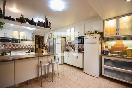 Casa à venda com 519m², 4 quartos e 4 vagasCozinha