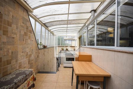 Casa à venda com 519m², 4 quartos e 4 vagasCozinha