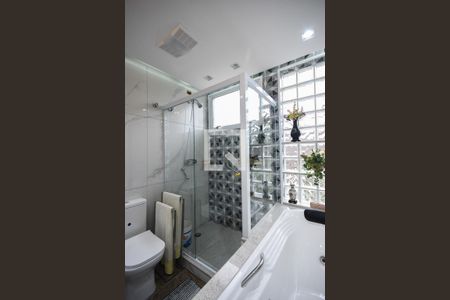 Casa à venda com 519m², 4 quartos e 4 vagasBanheiro