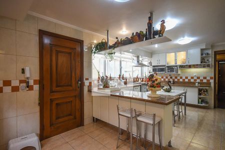 Casa à venda com 519m², 4 quartos e 4 vagasCozinha