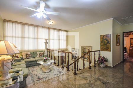 Casa à venda com 519m², 4 quartos e 4 vagasSala de Tv