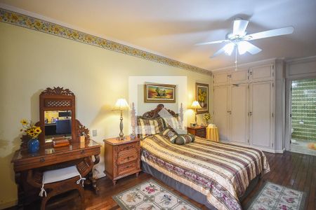 Casa à venda com 519m², 4 quartos e 4 vagasSuíte 1